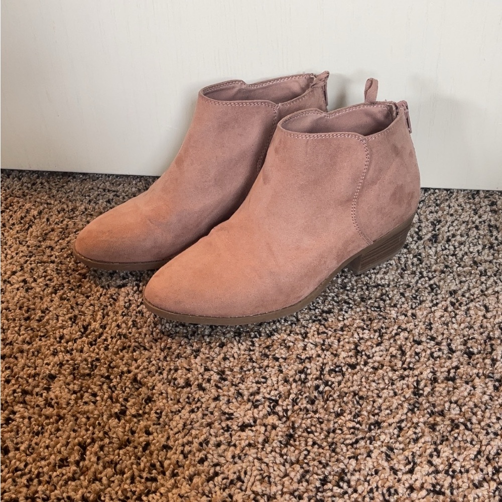Women's Suede Ankle Boots - Pink